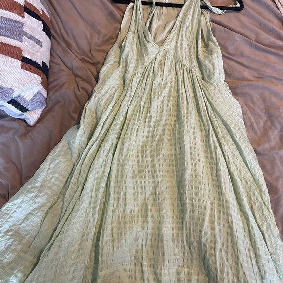Free People Celine Shapeless Midi Dress w/Asymmetrical Handkerchief Hem Honeydew - Picture 3 of 7